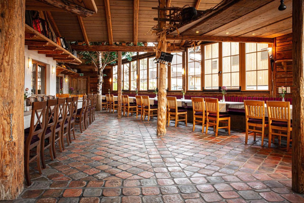Voralpenhotel Schmoller Sankt Georgen im Attergau Exterior photo